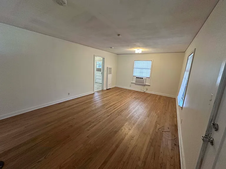 116 Esplanade Ave — Photo 4