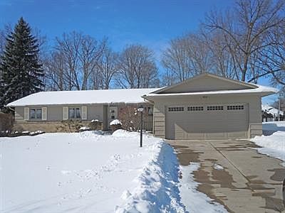 1st image of 7508 Wake Robin Dr