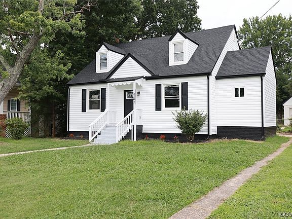 2nd image of 2202 Byron St