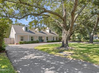 2 Nelson Ln, Pass Christian, MS 39571