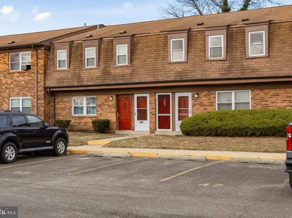 846 Henri Ct, Burlington, NJ 08016