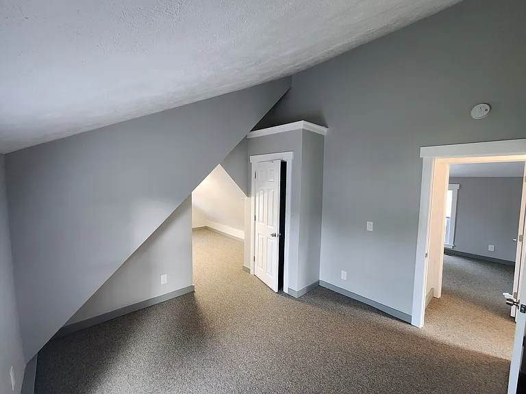 1815 N Goodman St — Photo 11