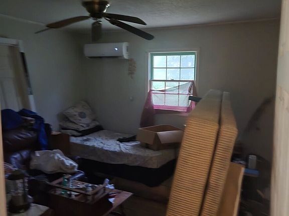 4th image of 2969 Josie Miller Rd
