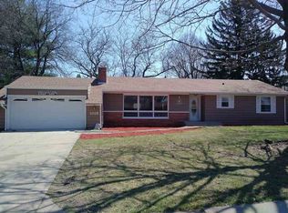 1018 Starview Dr, Rockford, IL 61108