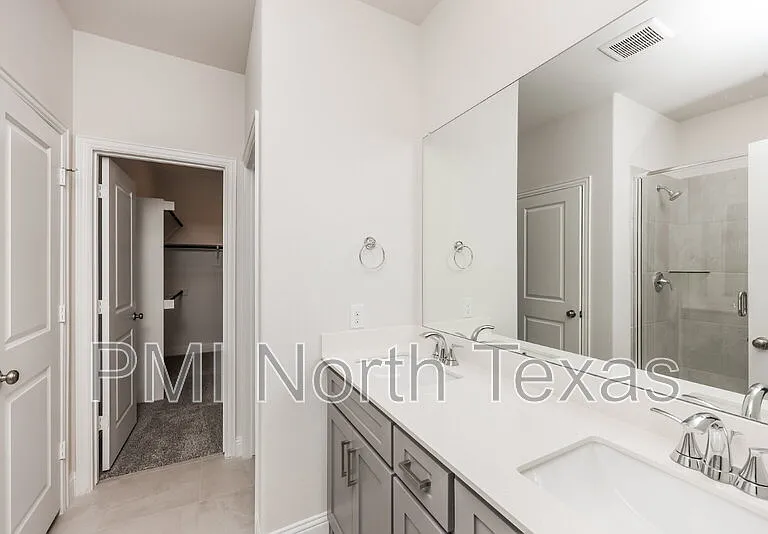 3212 Cordelia Dr — Photo 4