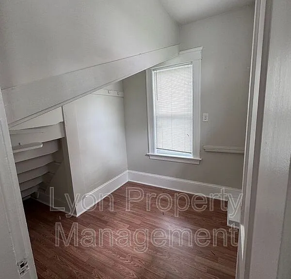 1134 Social St #1 — Photo 8