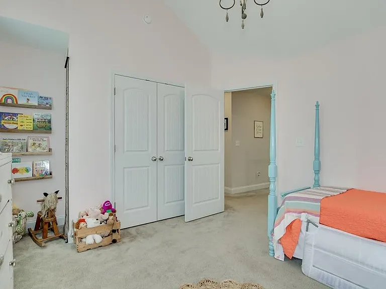 1554 Driftwood Ln — Photo 11