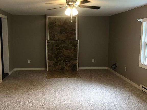 2nd image of 247 N La Salle Ave