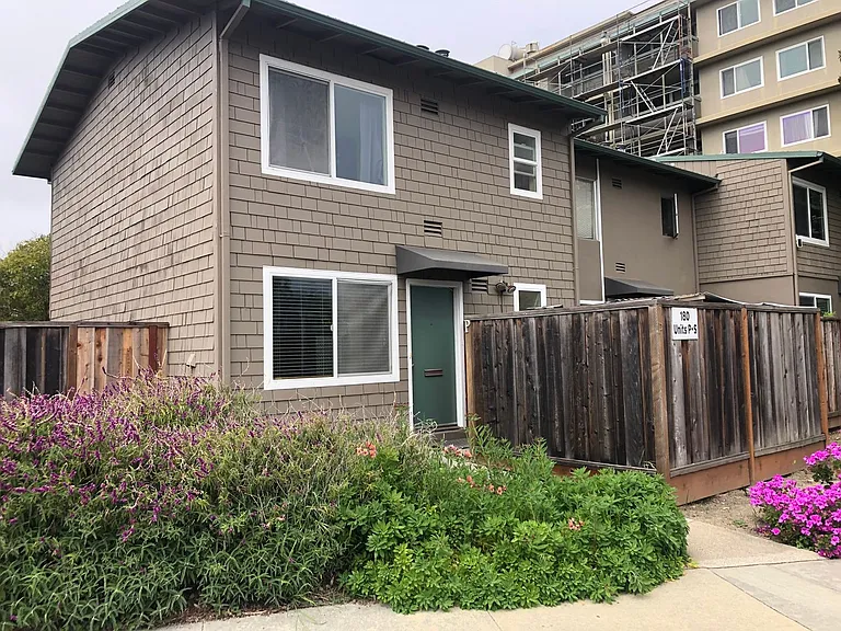 180 Dakota Ave #P — Photo 1