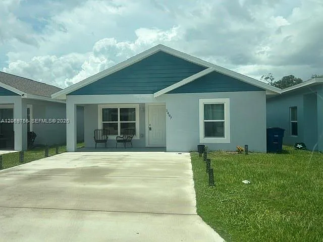 1497 Las Villas Blvd — Photo 2