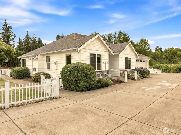 3204 20th Street SW, Puyallup, WA 98373
