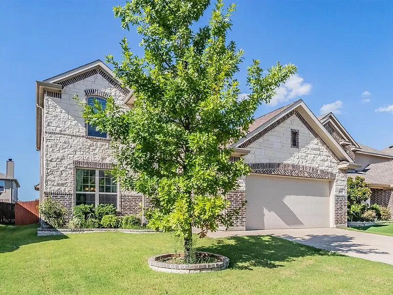 11621 Parade Dr — Photo 4