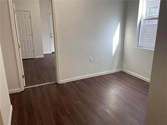 5th image of 1729 France St