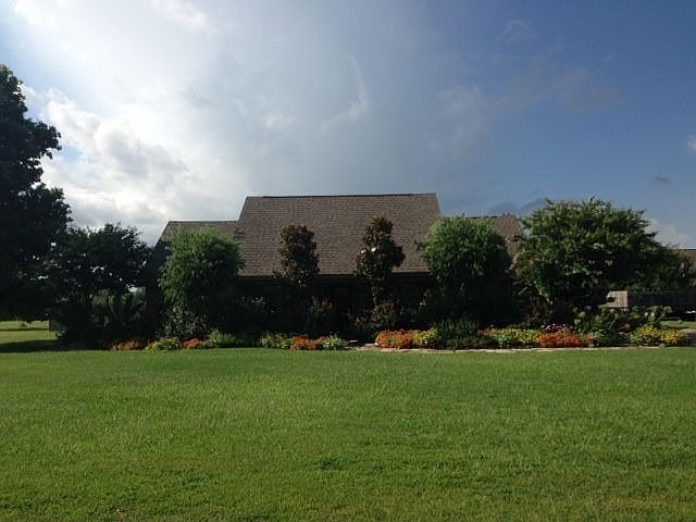 1st image of 1726 Swan Dr