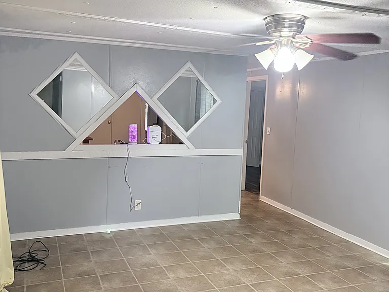 531 Norman Bell Rd — Photo 2