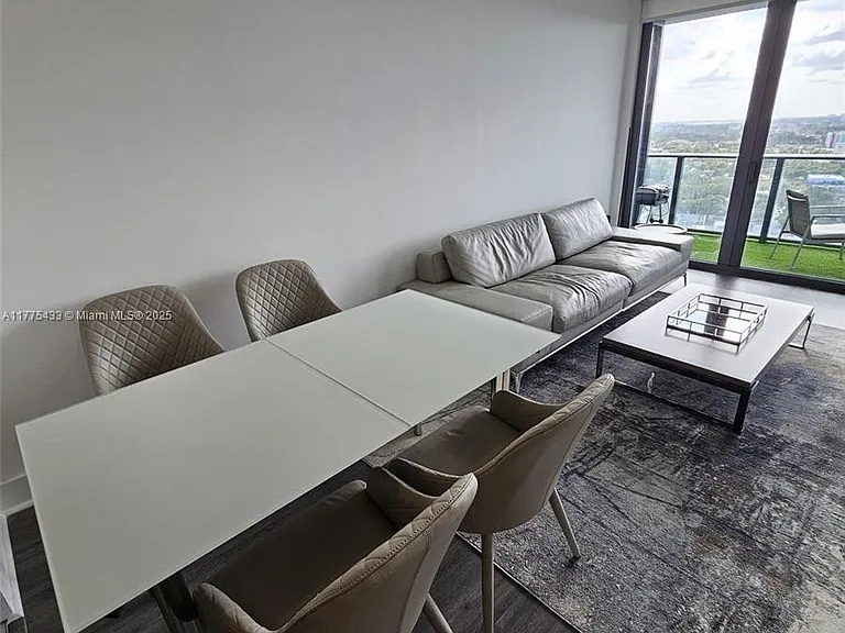 121 NE 34th St #2511 — Photo 16