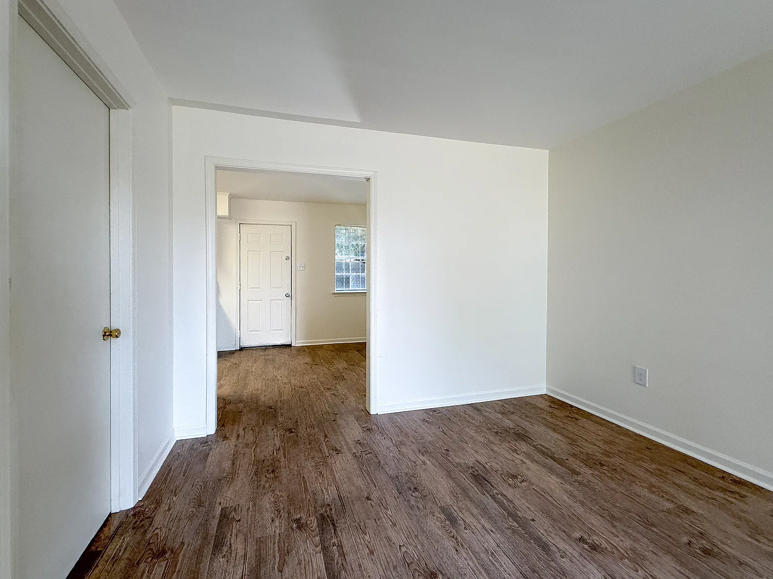 D'Iberville Townhomes — Photo 4
