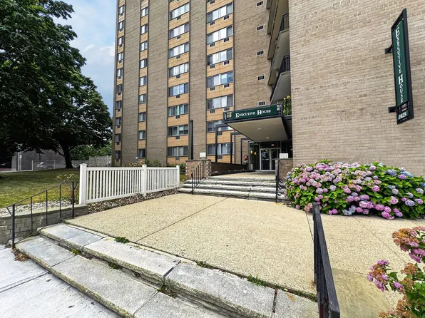 1025 Hancock St Unit 8C, Quincy, MA 02169