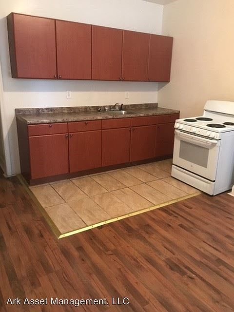 1st image of 4802 N 11th St #1
