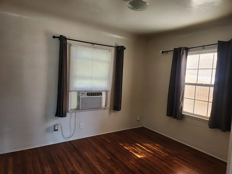 542 W Bush St #0 — Photo 10