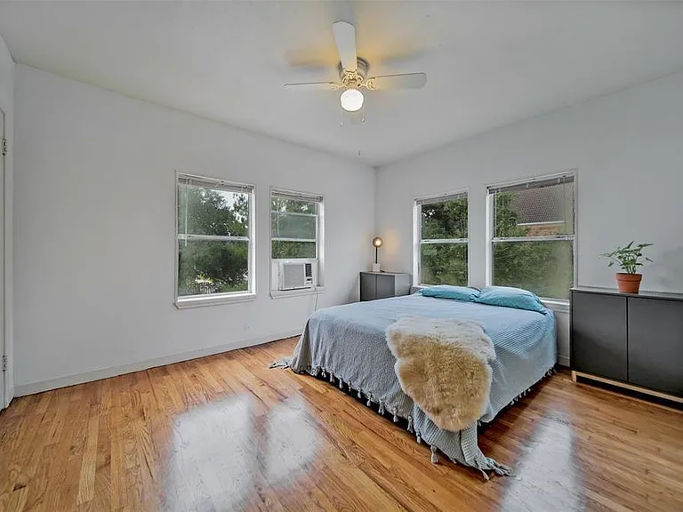 115 Hunt St — Photo 14