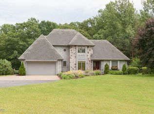 8637 2nd St, Mattawan, MI 49071