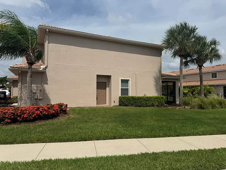 3800 Clearbrook Ln — Photo 3