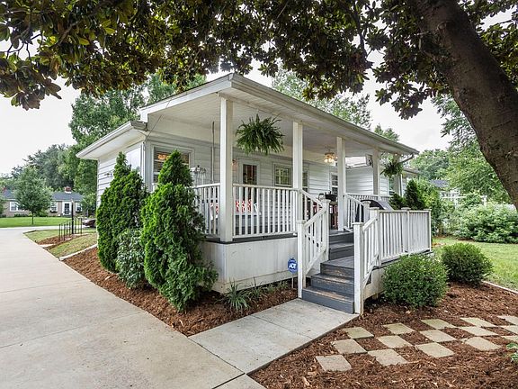 307 Norbourne Blvd-6