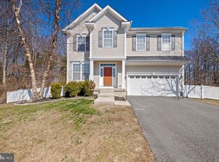 17 Grist Mill Ct, Pemberton, NJ 08068