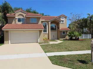 10291 W Sunstream Ln, Boca Raton, FL 33428