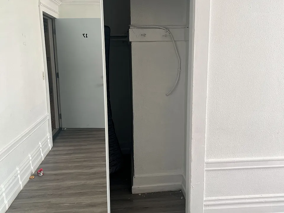 CLOSET IN ROOM 2