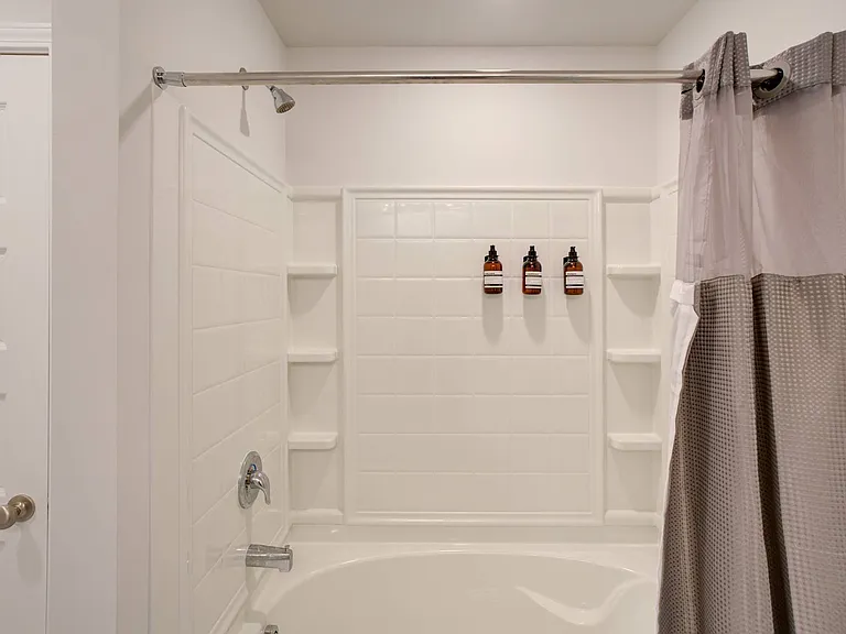 Governor Treutlen Cir — Photo 19