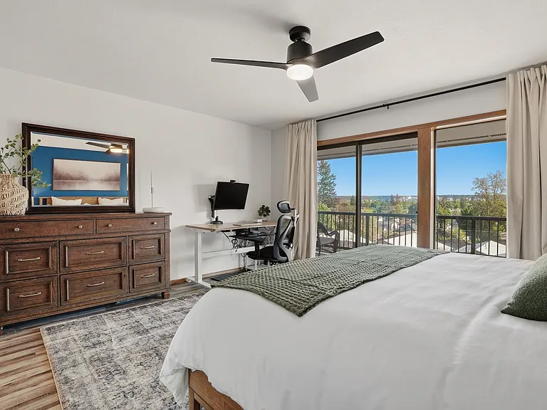 W Cora Ct — Photo 8