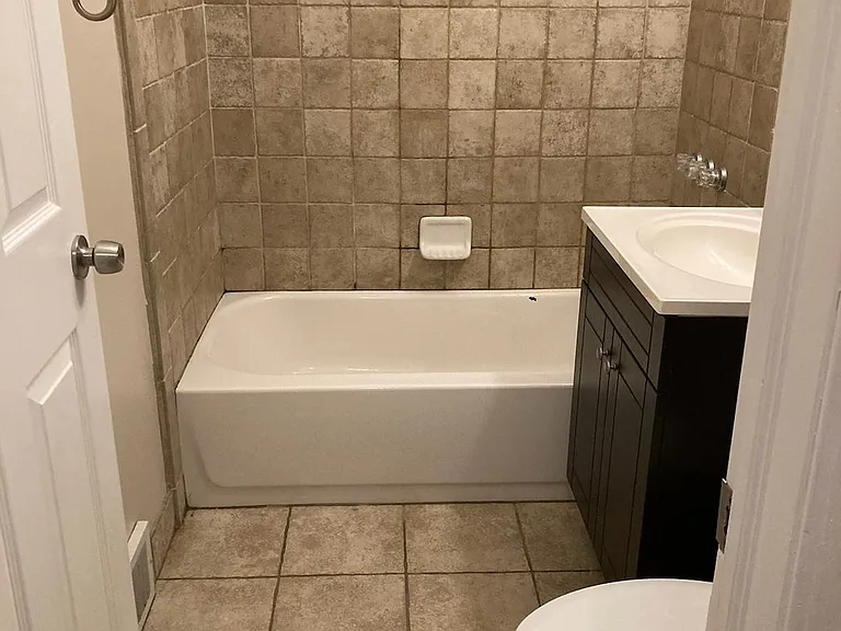 2270 Browning St — Photo 8