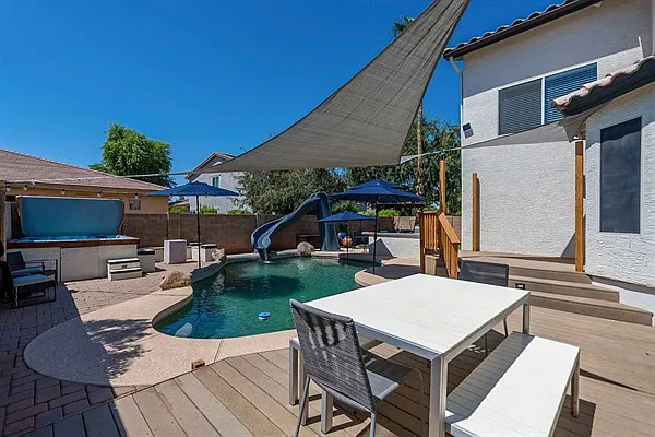 174 S Laguna Dr — Photo 5