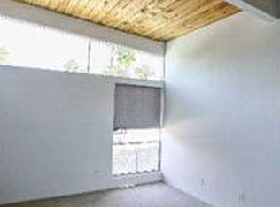 909 N Rose Ave, Palm Springs, CA 92262