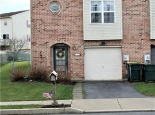 13 Heritage Ln, Easton, PA 18045