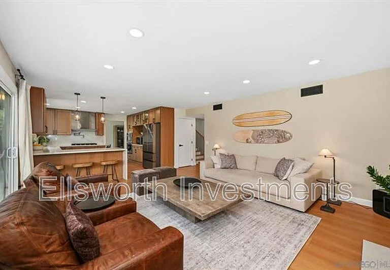 1225 Fallbrook Ct — Photo 8
