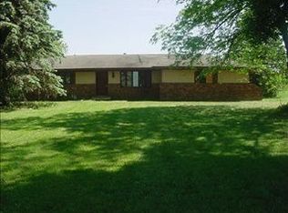 5401 Baxter Rd, Rockford, IL 61109