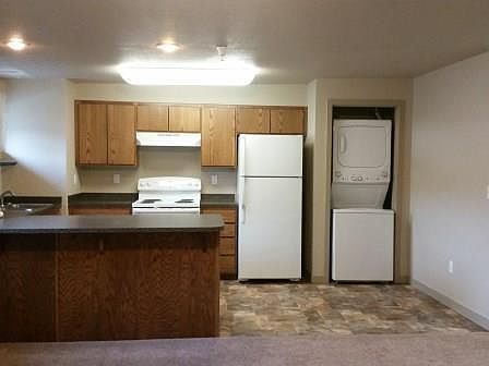 2nd image of 512 D St