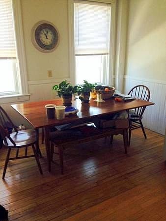 1st image of 135 Courtland St #2