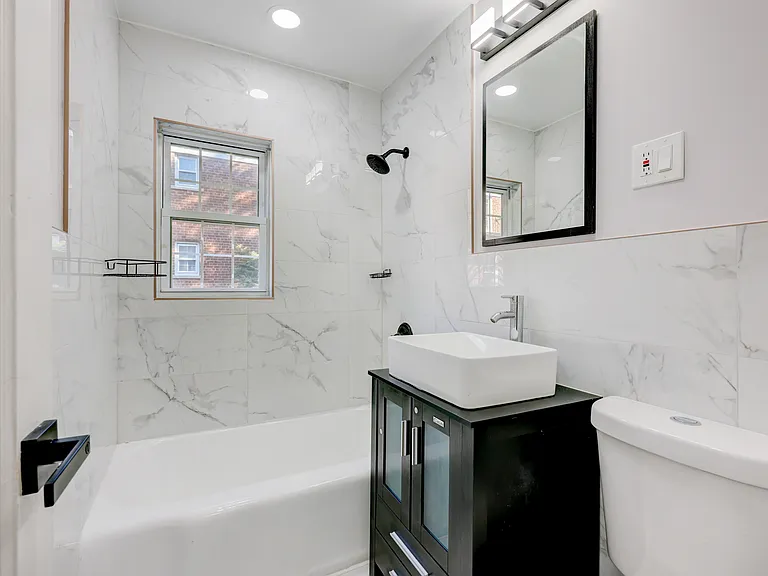 Forest Hill Terrace — Photo 18