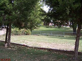 3rd image of 2342 Addie Ave