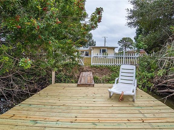 3rd image of 5618 Nutmeg Ave