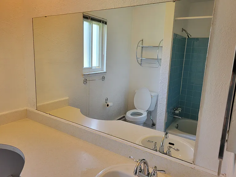 4113 Telegraph Rd — Photo 6