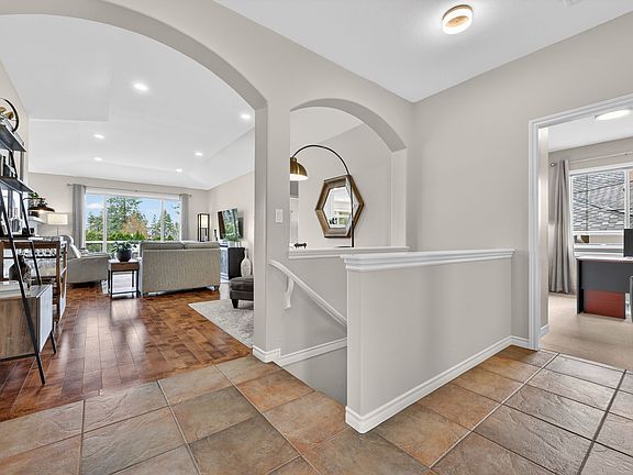 4th image of 3925 Gallaghers Cir