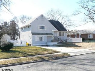 214 San Pedro Dr, Glendora, NJ 08029