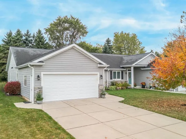 525 Michigan AVENUE, Oostburg, WI 53070