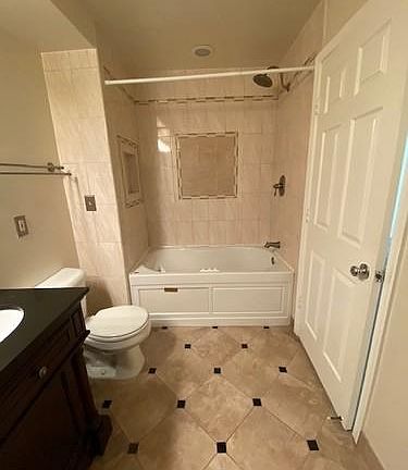 4th image of 5932 Founders Hill Dr Unit B101