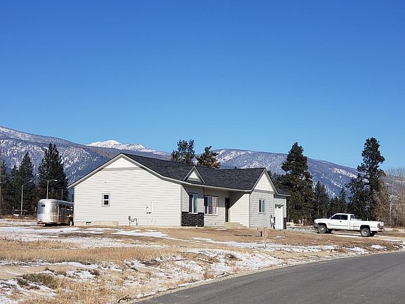 2nd image of 3991 Peak View Dr